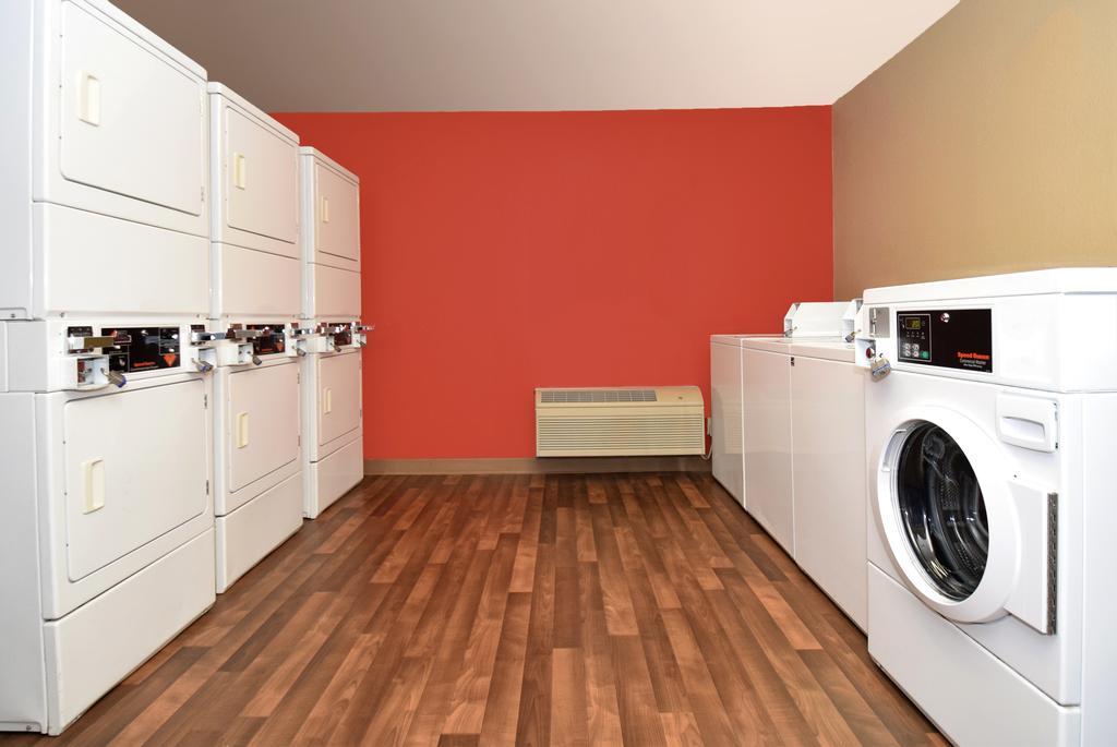 Extended Stay America Select Suites - Detroit - Роузвил Екстериор снимка